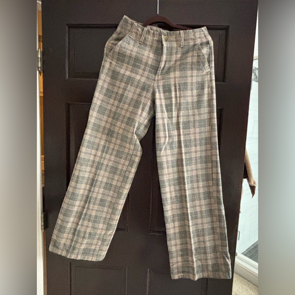 American Eagle cutest ever Plaid Pants - camel with blue plaid wide leg pants